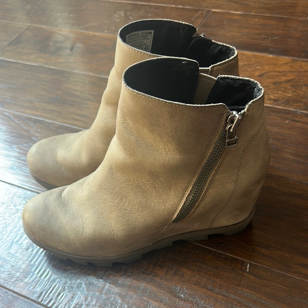 Sorel Tan Leather Ankle Boots